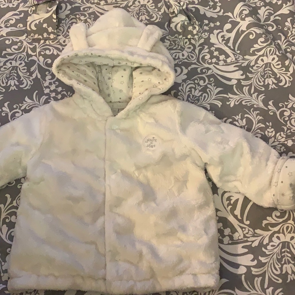 you’re a star ⭐️ white soft cozy jacket 9 months
